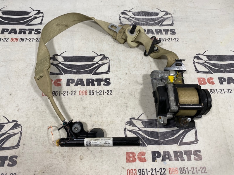 Ремень безопасности передний правый Ford Fusion 2012-2020 DG93-54612D64-AM3DN Б/У