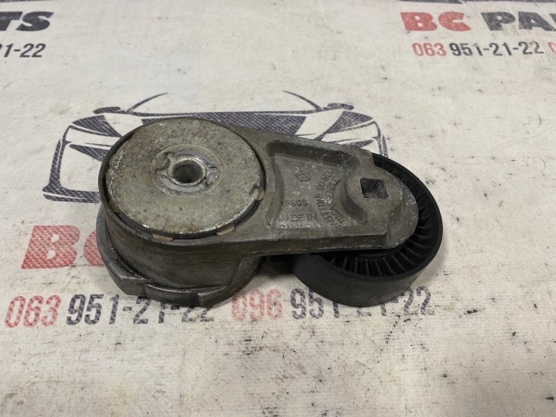 Натяжной ролик Dodge Journey 2011-2020 3.6 05184-617AD Б/У