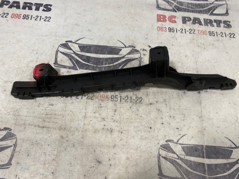 Направляющая бампера задняя правая Dodge Journey 2011-2020 05178412AE Б/У