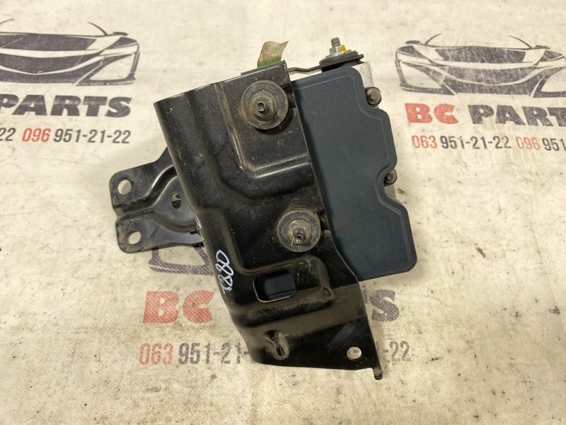Блок ABS Rogue 2013-2020 T32