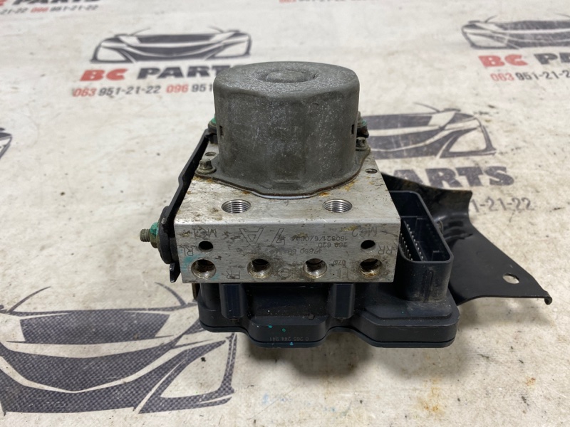 Блок ABS Nissan Rogue 2013-2020 T32 476605HA1A Б/У