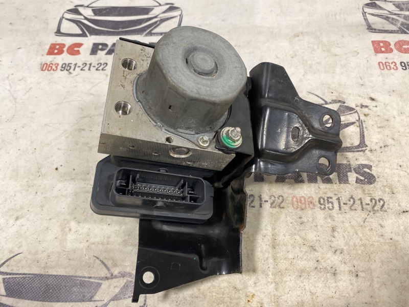 Блок ABS Rogue 2013-2020 T32 QR25 2.5