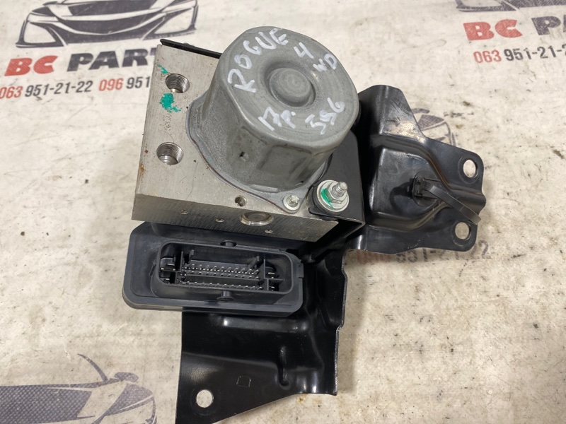 Блок ABS Nissan Rogue 2013-2020 T32 QR25 2.5 47660 5HL4A Б/У