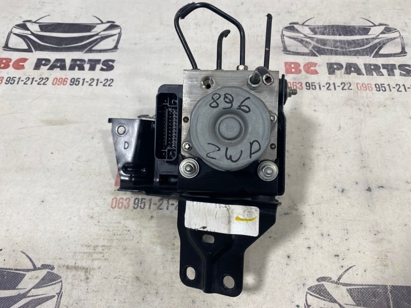 Блок ABS Nissan Rogue T32 QR25 2.5