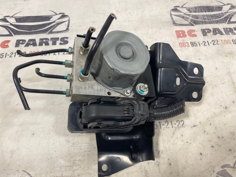 Блок ABS Nissan Rogue 2013-2020 T32 QR25 2.5 47660 5HA0A Б/У