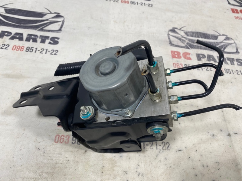 Блок ABS Nissan Rogue T32 QR25 2.5