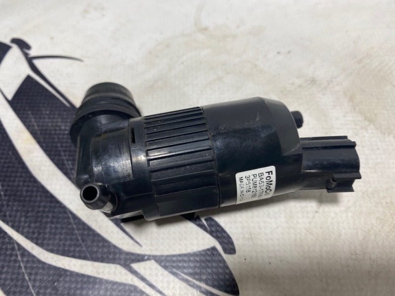 Моторчик бачка омывателя Ford Fusion 2012-2020 BA53-17664-AA Б/У