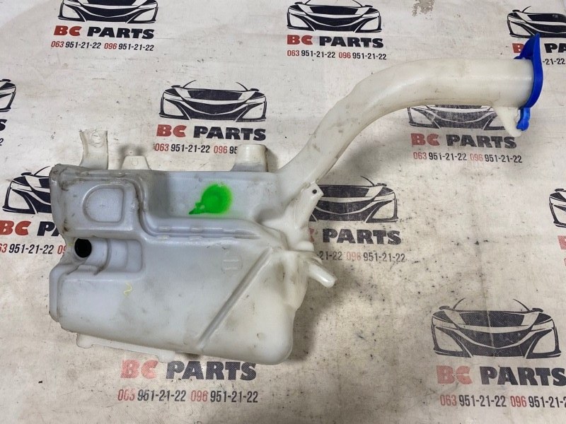 Бачок стеклоомывателя Ford Fusion 2012-2016 DS7317B613BC Б/У