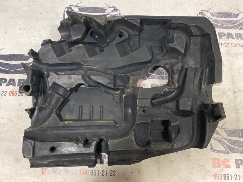 Декоративная крышка двигателя Ford Fusion 1.5