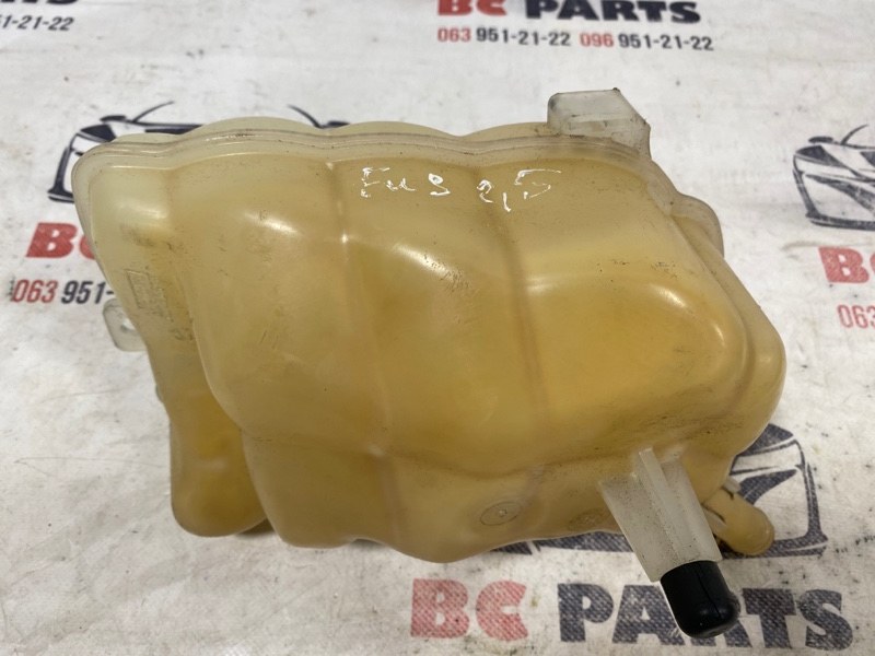 Бачок расширительный Ford Fusion