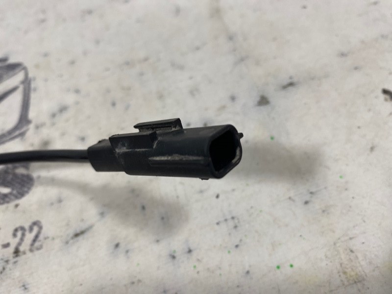 Датчик ABS задний Nissan Rogue T32 Датчик ABS задний Nissan Rogue T32