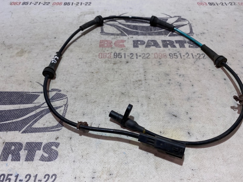 Датчик ABS задний правый Nissan Rogue 2013-2020 T32 47900-4CB2A Б/У