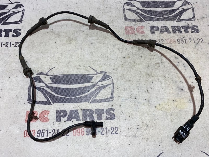 Датчик ABS задний правый Nissan Rogue 2013-2020 T32 479004BA0A Б/У
