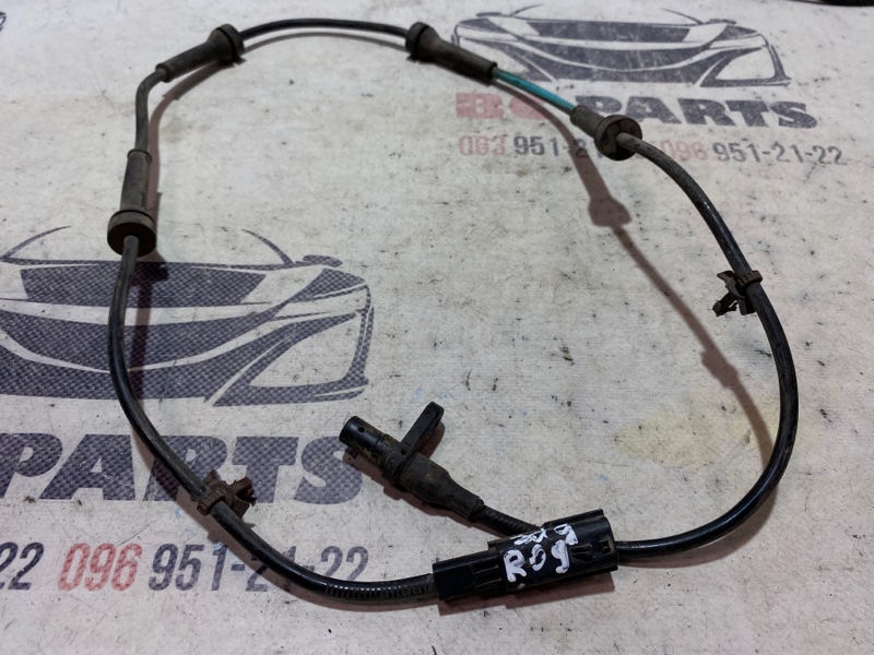 Датчик ABS задний правый Nissan Rogue 2013-2020 T32 47900-4CB2A Б/У