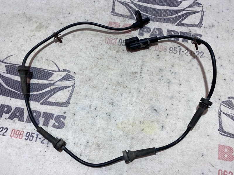 Датчик ABS задний правый Rogue 2013-2020 T32