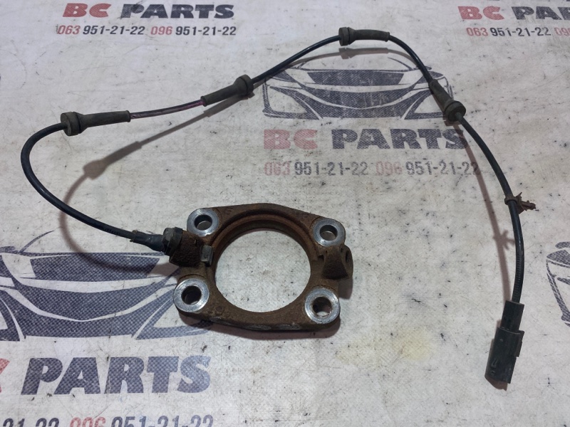 Датчик ABS задний правый Nissan Rogue 2013-2020 T32 47900-4CE4A Б/У