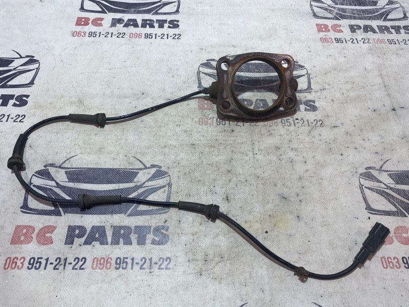 Датчик ABS задний правый Nissan Rogue 2013-2020 T32 47900-4CE4A Б/У