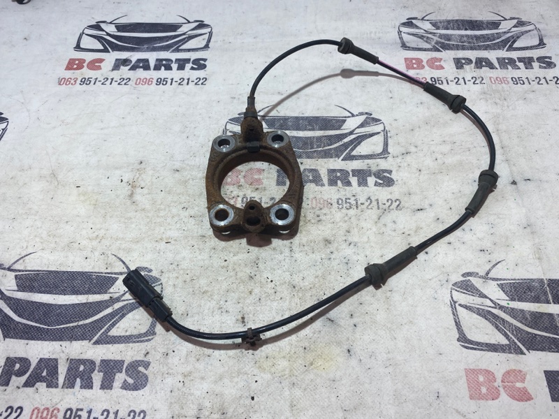 Датчик ABS задний правый Nissan Rogue T32