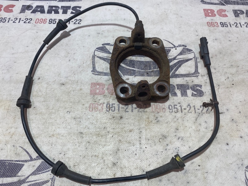 Датчик ABS задний левый Nissan Rogue 2013-2020 T32 47900-4CE4A Б/У