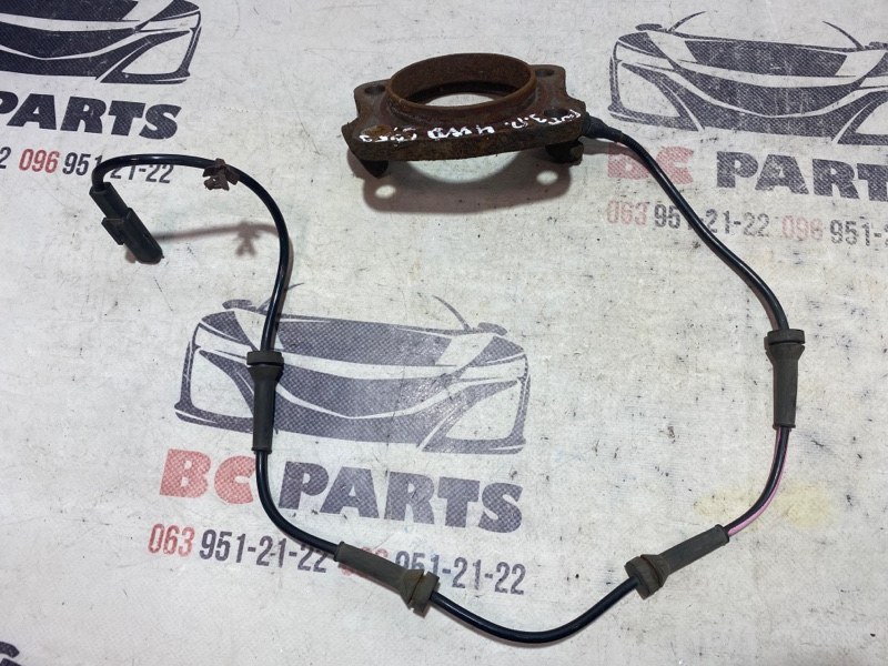 Датчик ABS задний правый Rogue 2013-2020 T32