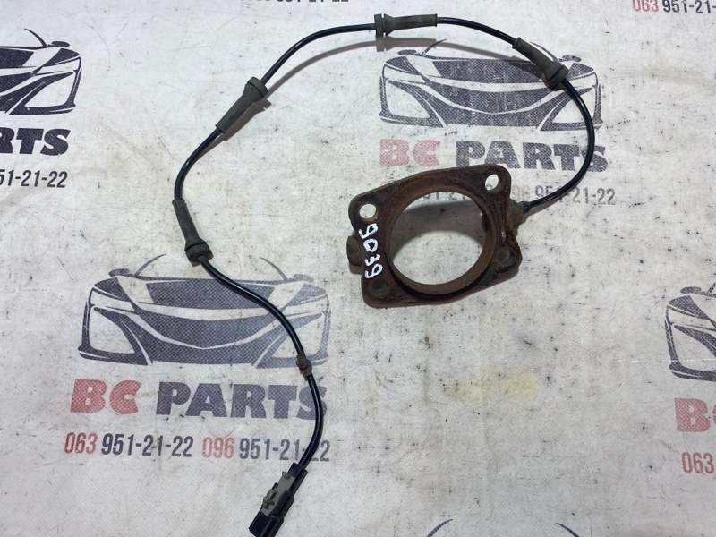 Датчик ABS задний левый Nissan Rogue T32