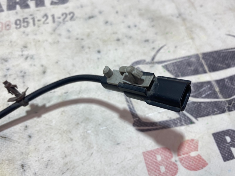 Датчик ABS задний левый Rogue 2013-2020 T32