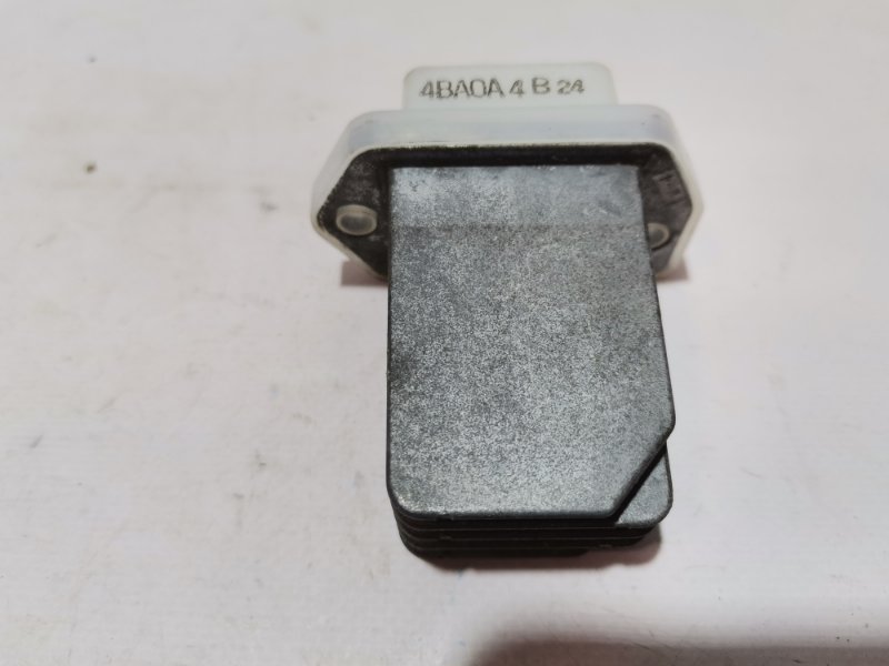 Резистор печки Nissan Rogue 2013-2020 T32 QR25 2.5 277614BA0A Б/У