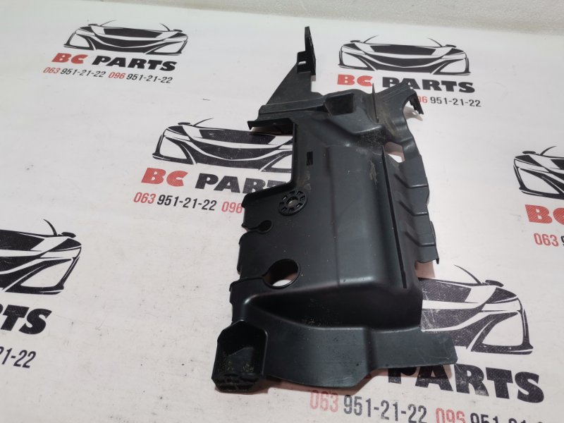 Направляющая потока воздуха передняя правая Acura Tlx 2015-2020 2.4 71114-TZ3-A10 Б/У