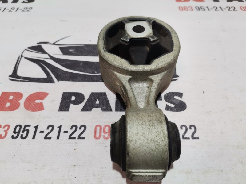 Подушка двигателя правая Nissan Rogue 2013-2020 T32 QR25 2.5 11350 4BA0A Б/У