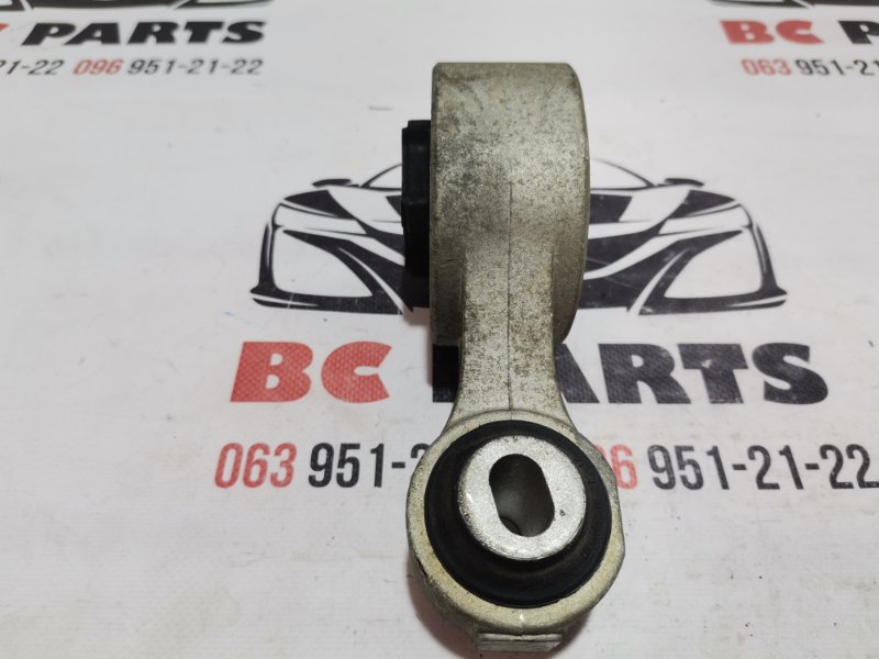 Подушка двигателя правая Nissan Rogue T32 QR25 2.5