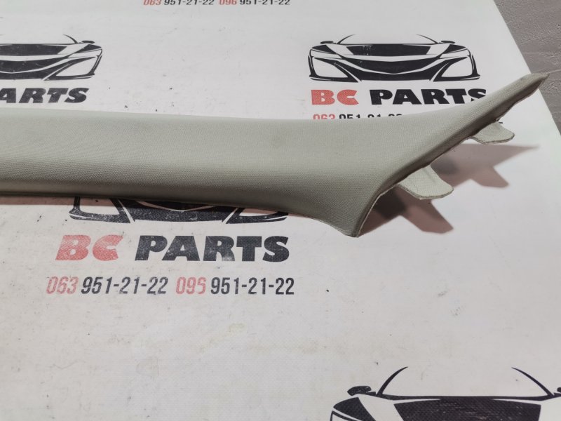 Накладка стойки передняя левая Rogue 2020 T33 2.5