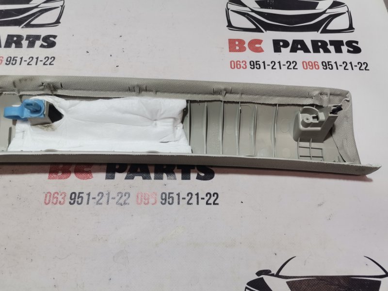 Накладка стойки передняя левая Rogue 2020 T33 2.5