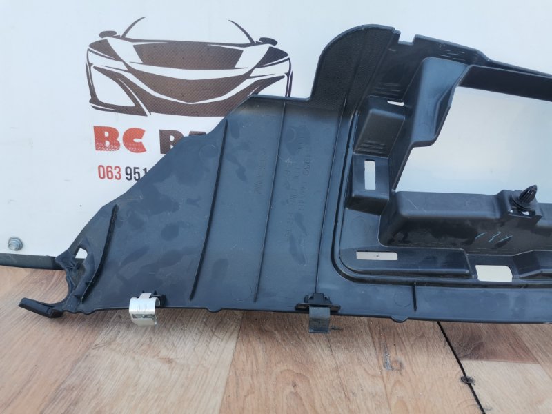 Накладка в салоне задняя правая Rogue Sport 2017-2021 J11 MR 20