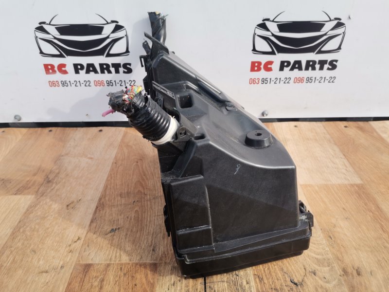 Корпус блока предохранителей Rogue 2020 T33 2.5