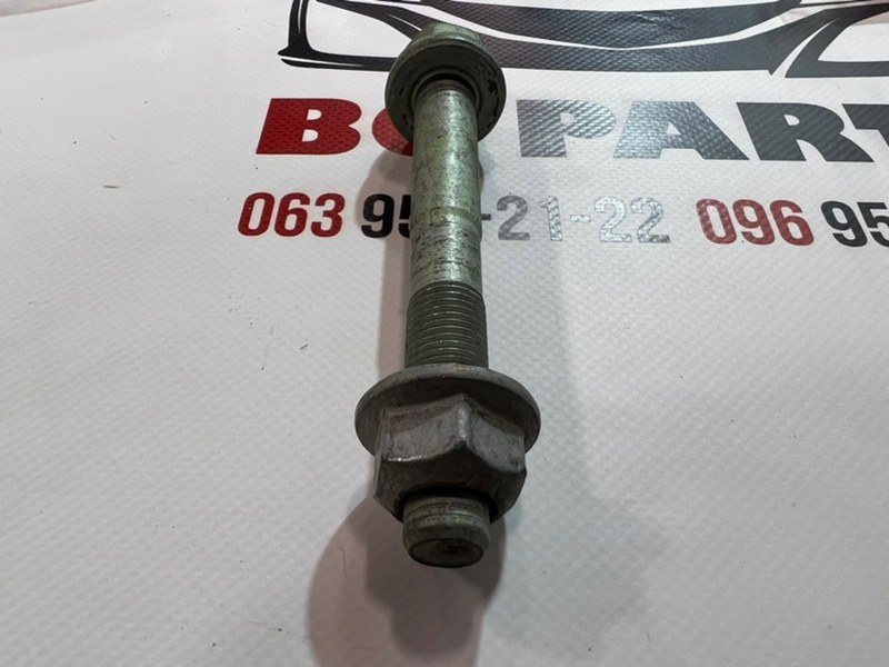 Болт крепления рулевой рейки Rogue 2020 T33 2.5