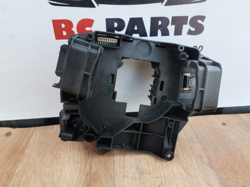 Кронштейн подрулевого переключателя Ford Fusion 2012-2020 DG9T14B522AGW Б/У