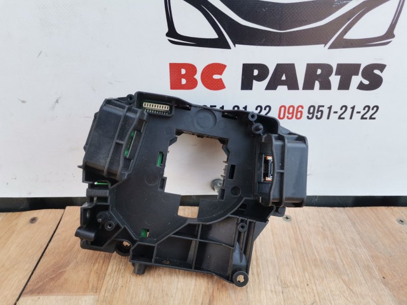 Кронштейн подрулевого переключателя Ford Fusion 2012-2020 DG9T14B522AJW Б/У