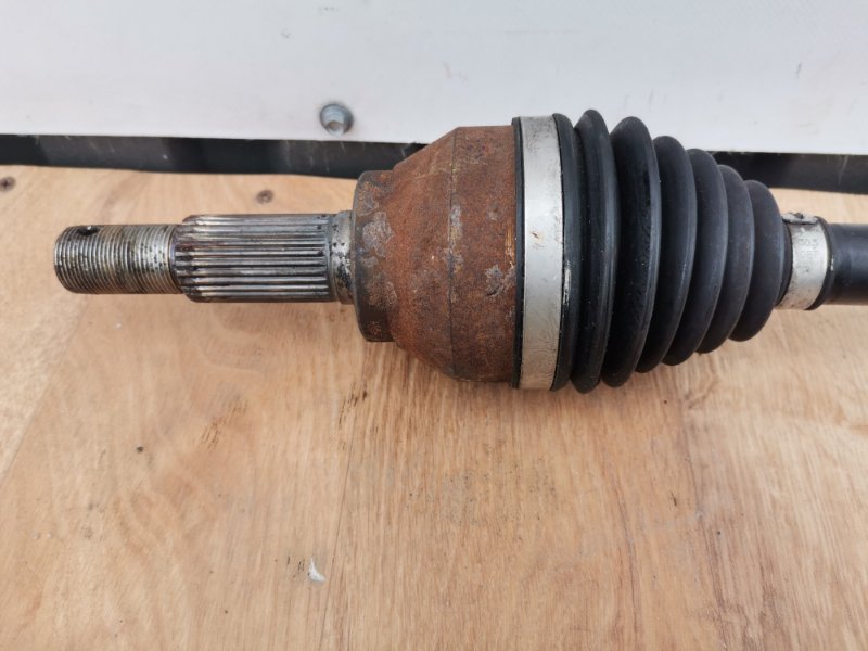 Привод ( полуось) передний правый Nissan Sentra B17 1.8