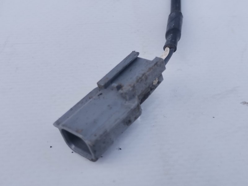 Датчик ABS передний Nissan Sentra B17 1.8