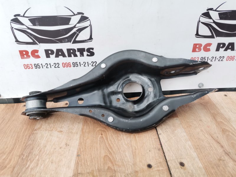 Рычаг подпружинный задний Bmw 3 2012-2019 F30 2.0 33326867540 Б/У