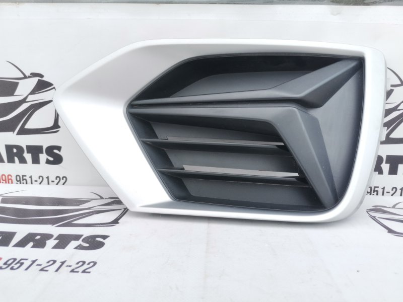 Решетка в бампер передняя правая Audi Q3 2020 83A 83A853054 Б/У