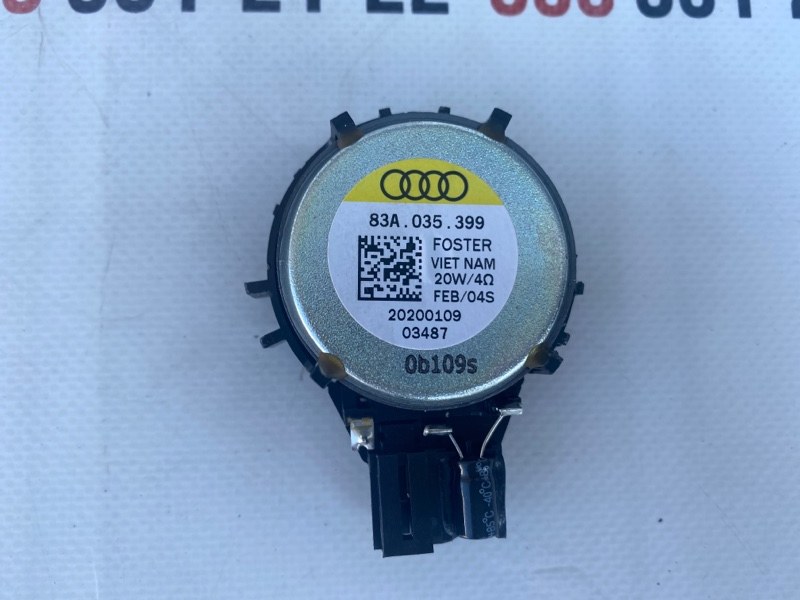 Динамик задний правый Audi Q3 83A