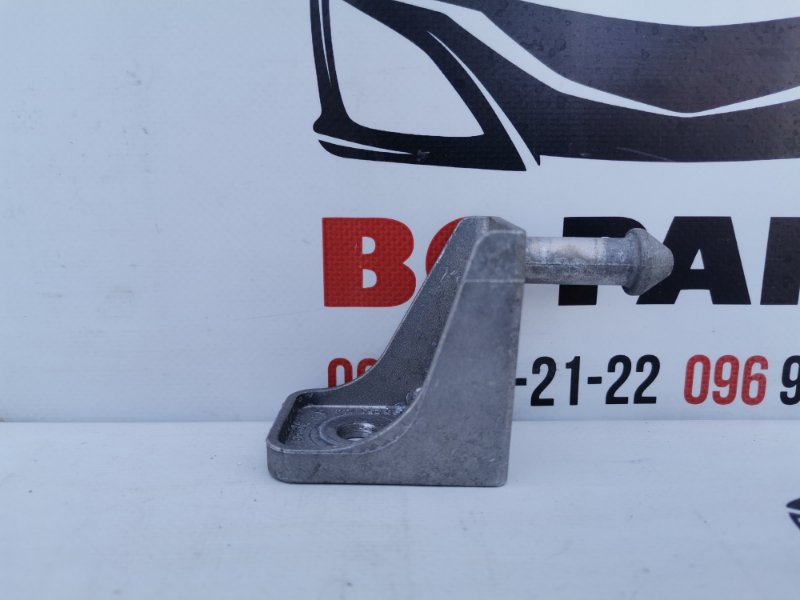 Крепление глушителя Audi Q3 2020 83A 5Q0253144 Б/У