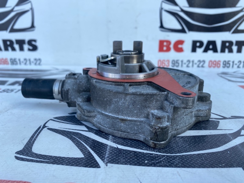 Вакуумный насос Q7 2016-2020 4M 3.0