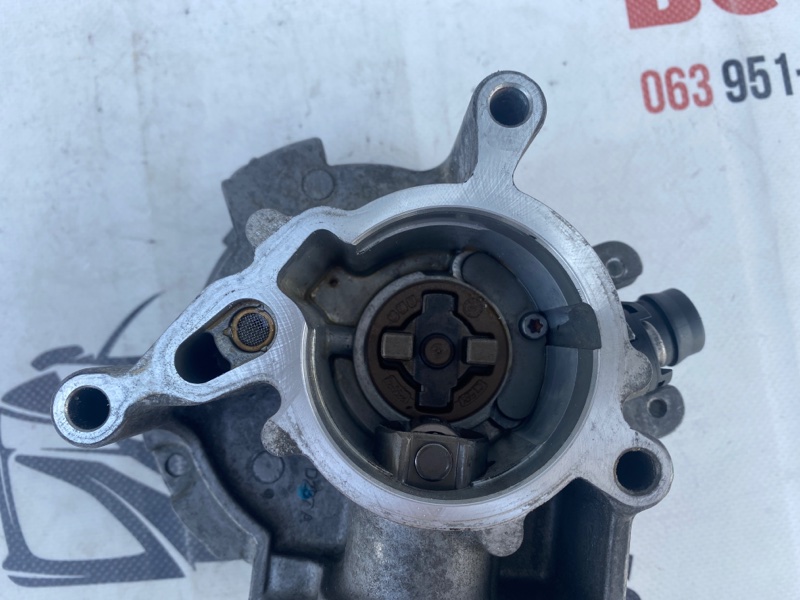 Вакуумный насос Q3 2019-2023 83A 2.0