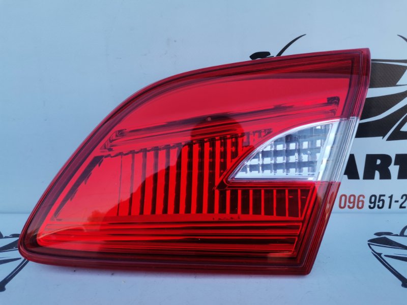 Фонарь внутренний задний правый Nissan Sentra 2012-2019 B17 1.8 265503YU5A Б/У