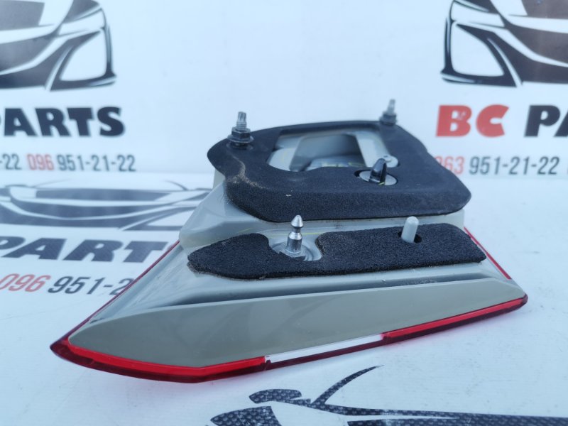 Фонарь внутренний задний правый Sentra 2012-2019 B17 1.8