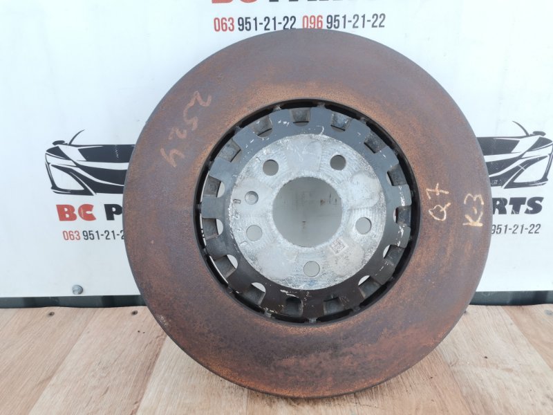 Запчасть диск тормозной передний Audi Q7 2016-2020 4M 3.0 4M0615301AS Б/У Диск тормозной передний Audi Q7 2016-2020 4M 3.0 4M0615301AS Б/У