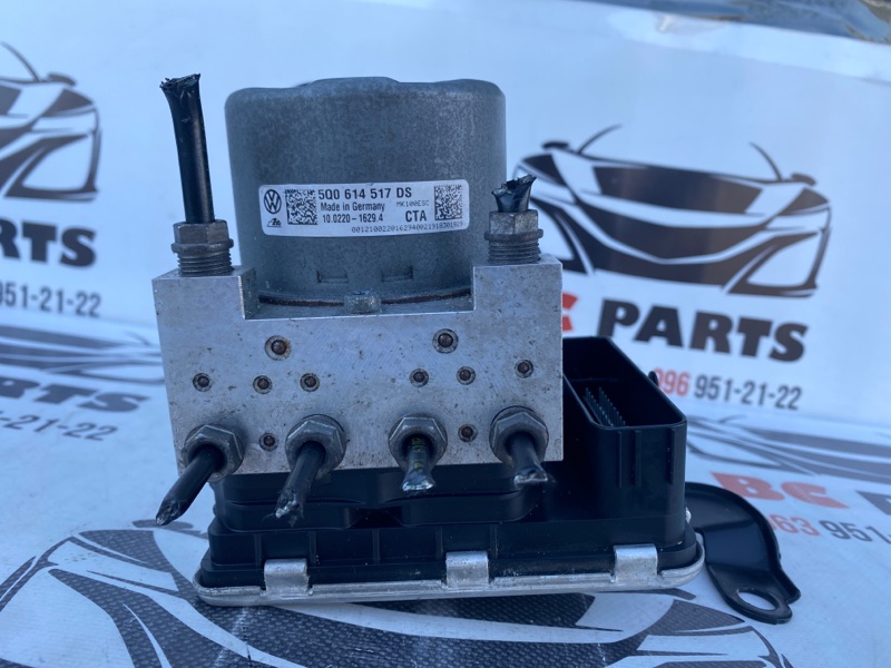 Блок ABS Q3 2019-2023 83A 2.0