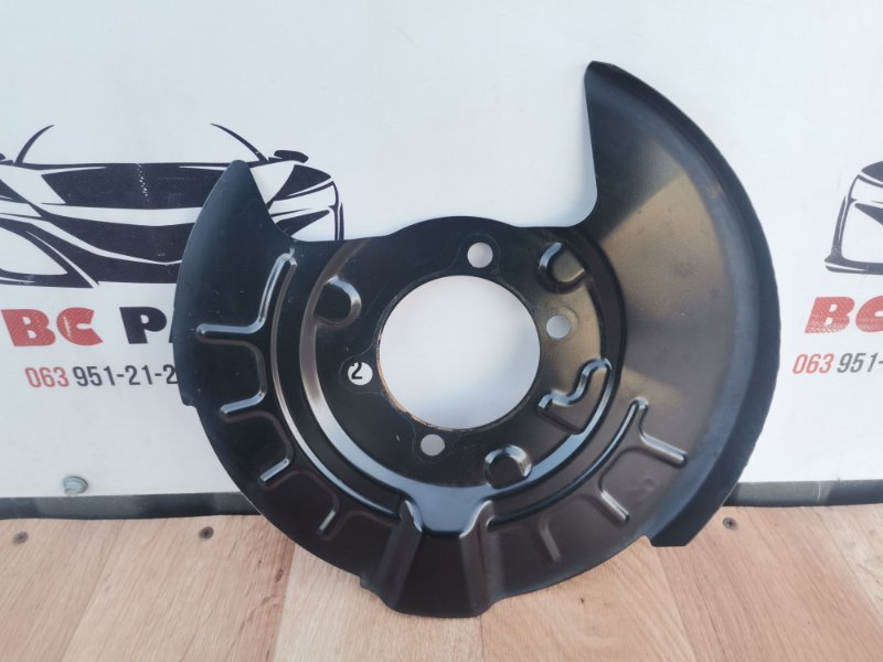 Защита тормозного диска задняя правая Nissan Rogue 2021 T33 2.5 441516RA0A Б/У